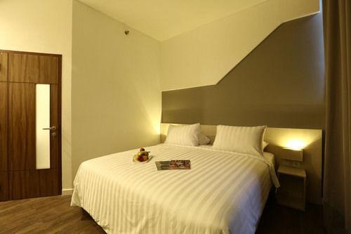 Ozone Hotel Pantai Indah Kapuk photo 2