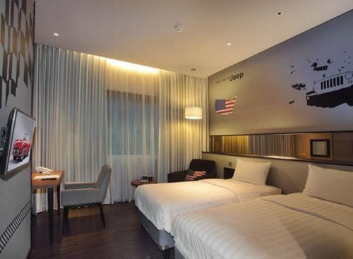 Cabin Hotel photo 1
