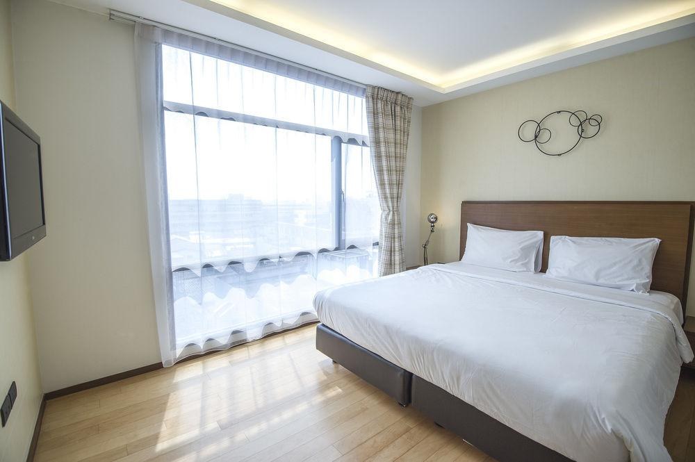 Marvin Suites Hotel photo 4