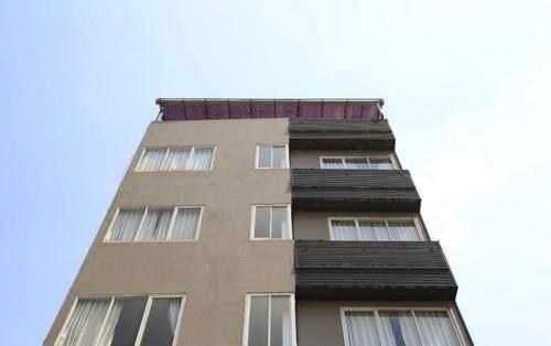 Residence 100 photo 1