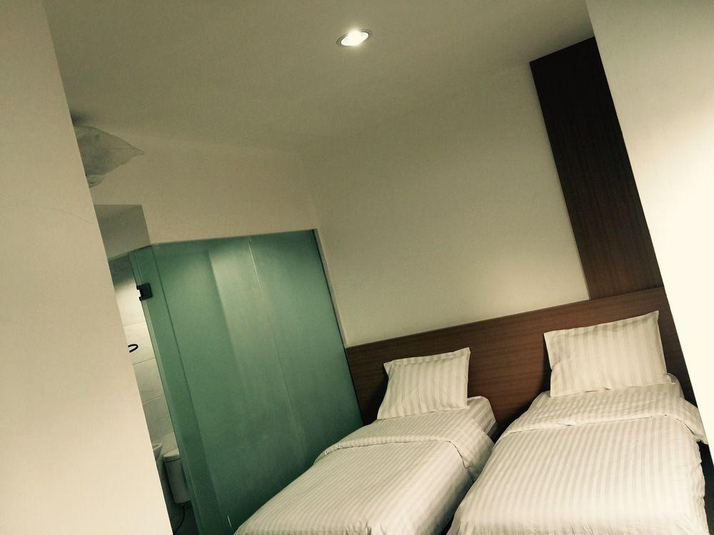 Residence 100 photo 2