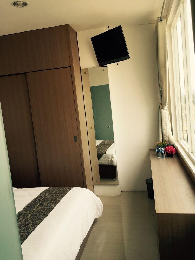 Residence 100 photo 4