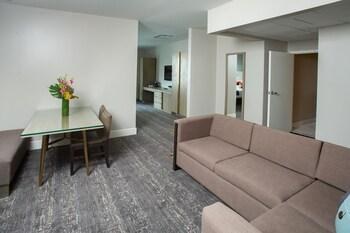 The Delaney Hotel photo 4