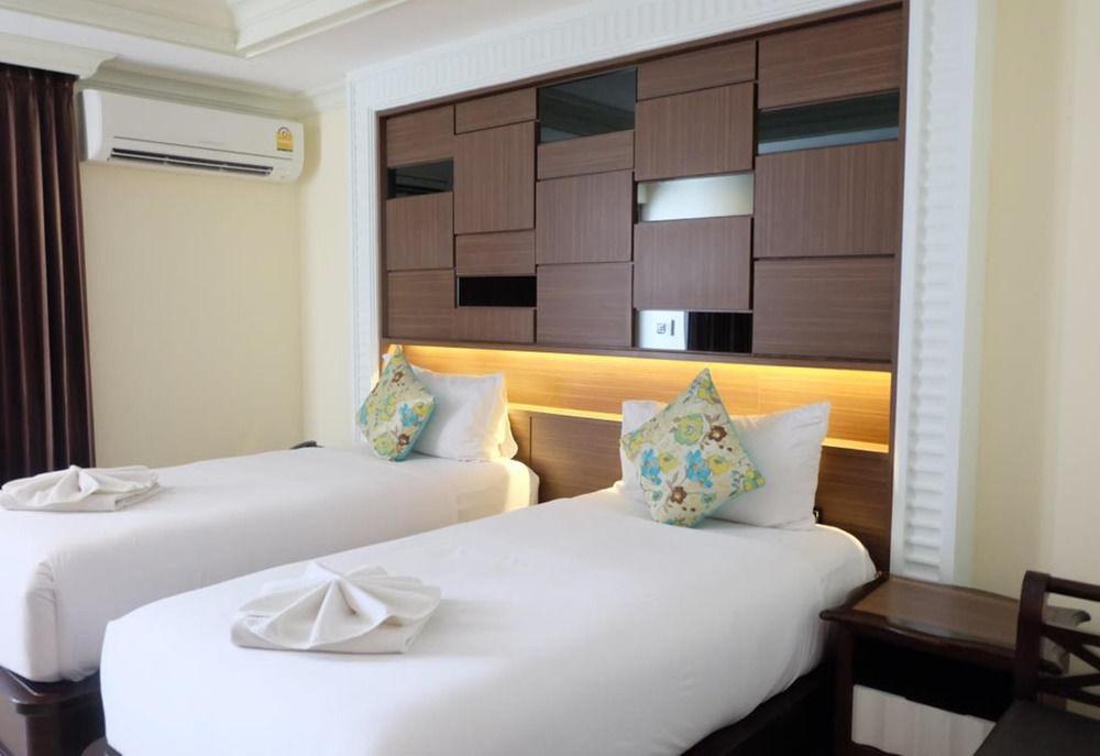 March Hotel Pattaya photo 4