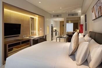 Oakwood Hotel & Residence Surabaya photo 4