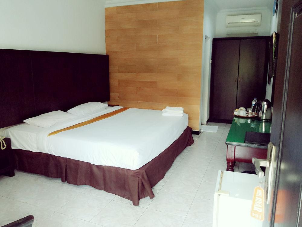 Hotel Sinar 2 photo 2
