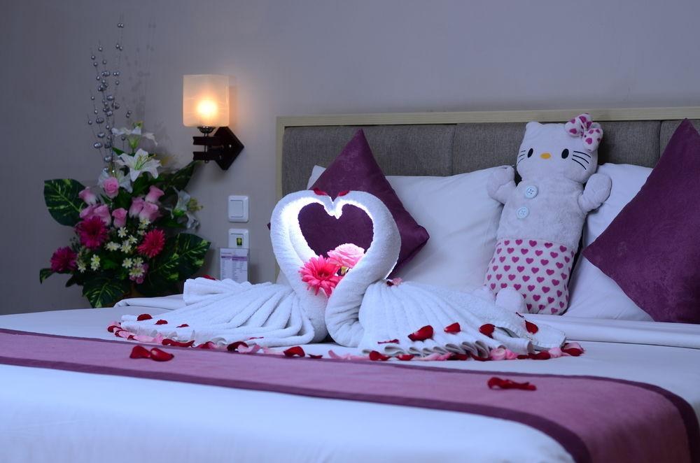 Gunawangsa Manyar Hotel Surabaya photo 1