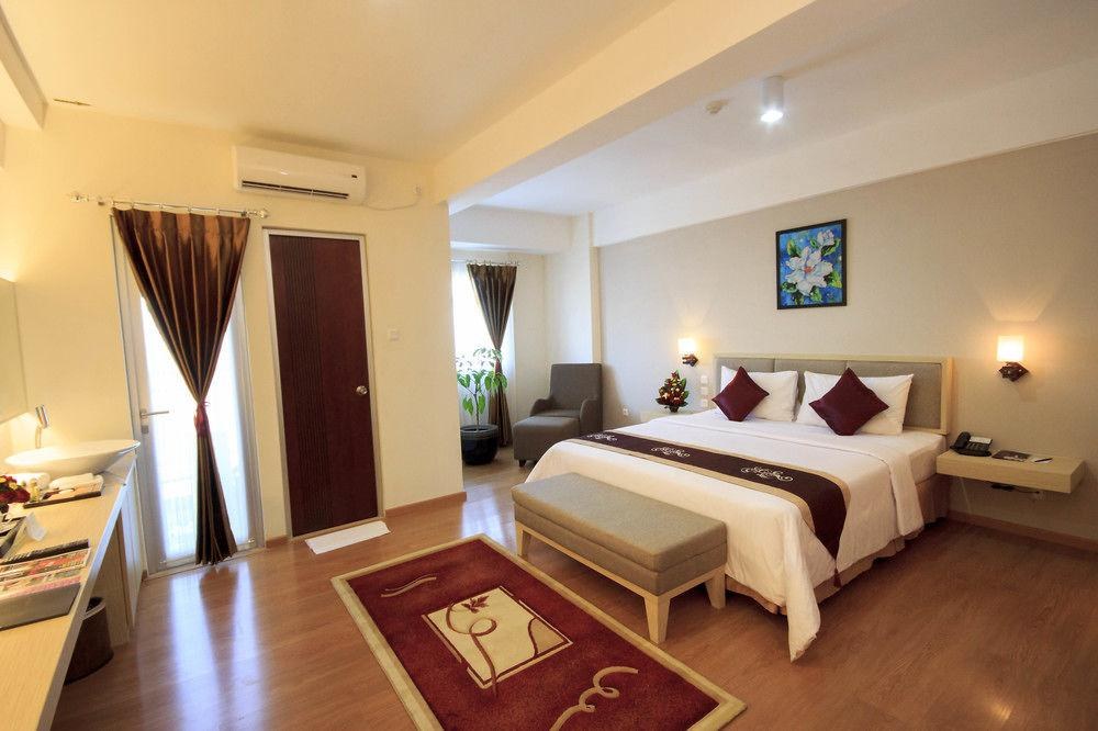 Gunawangsa Manyar Hotel Surabaya photo 2