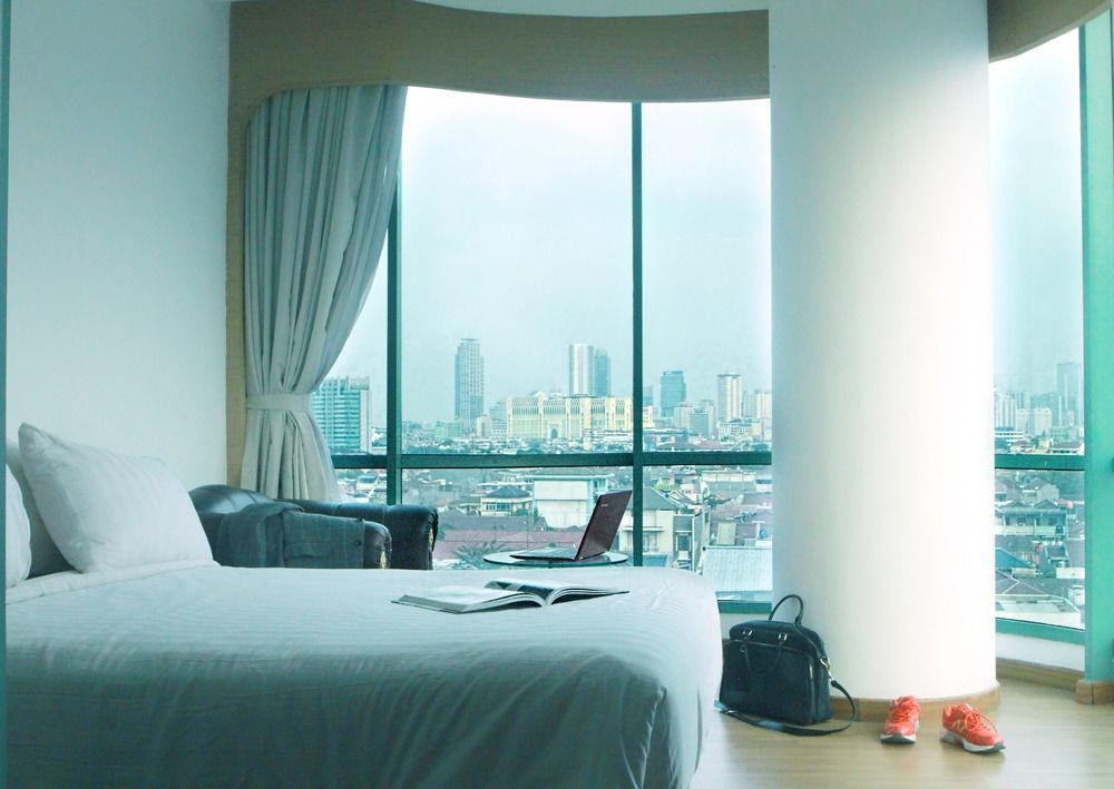 Business Hotel Tomang photo 2