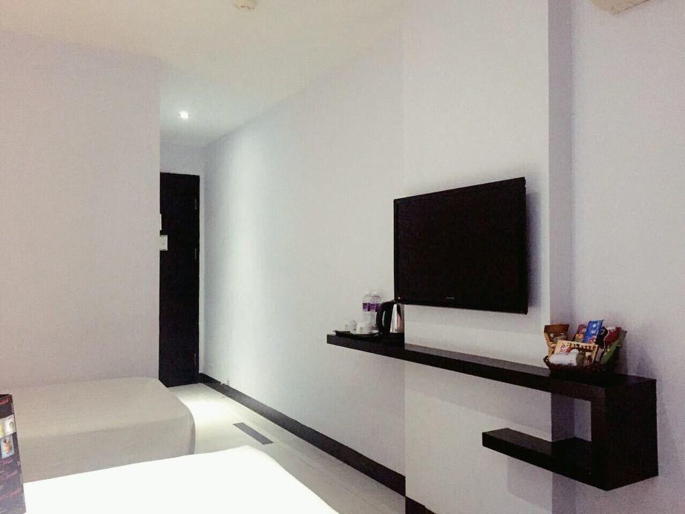 89 Hotel photo 2