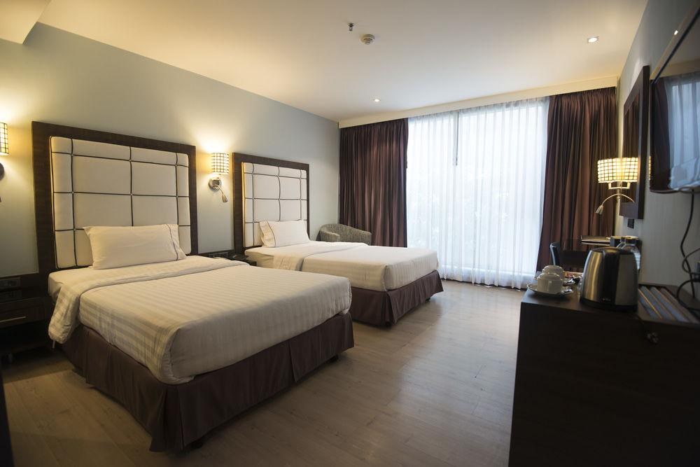 Sukhumvit Suites Hotel photo 4