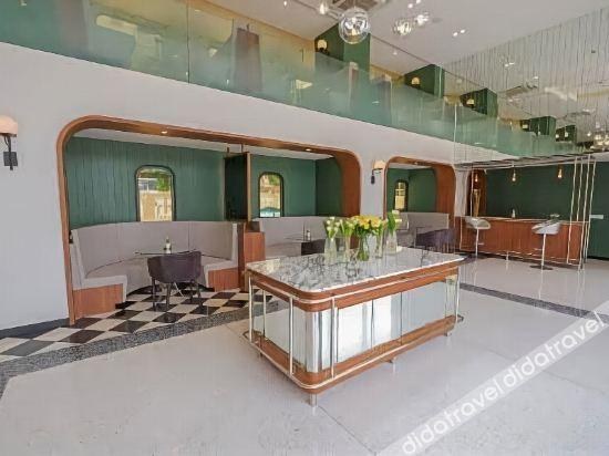 Justice Hotel photo 3
