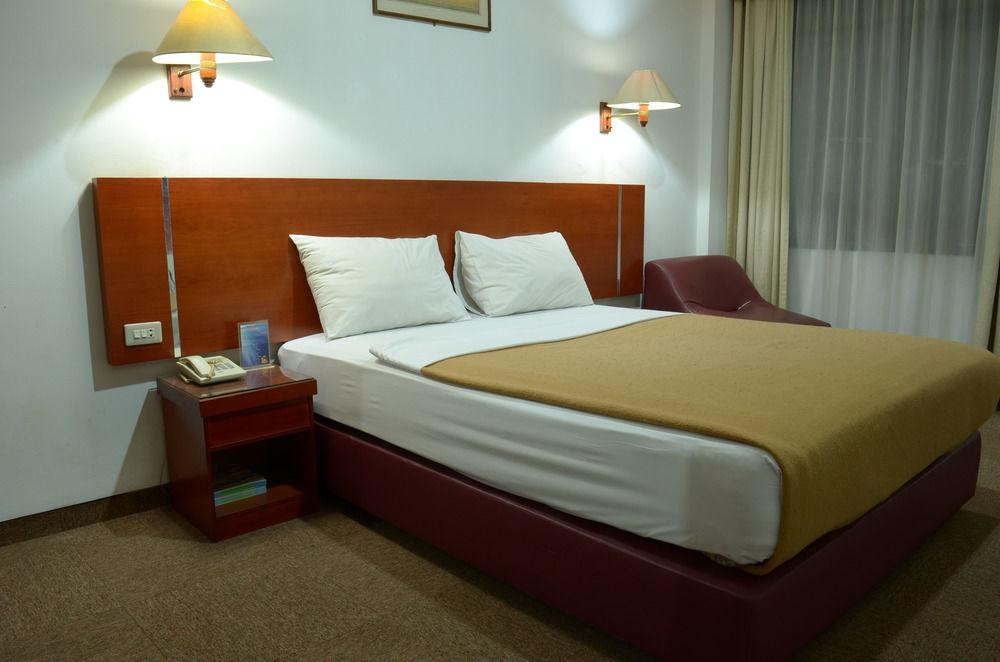 Hotel Puri Mega photo 4
