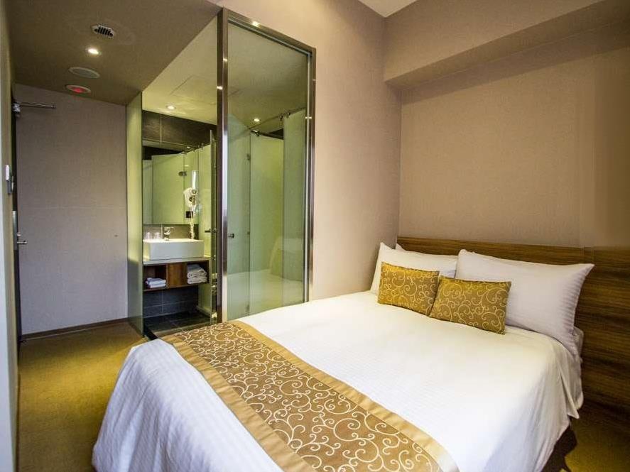 City Hotel photo 4