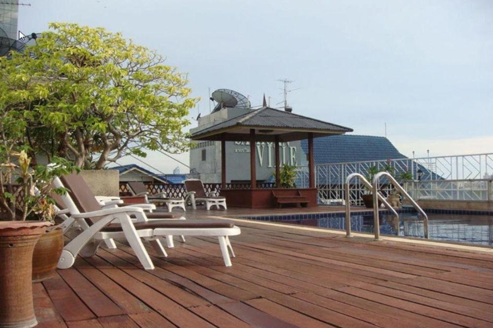 King Royal Garden Inn photo 1