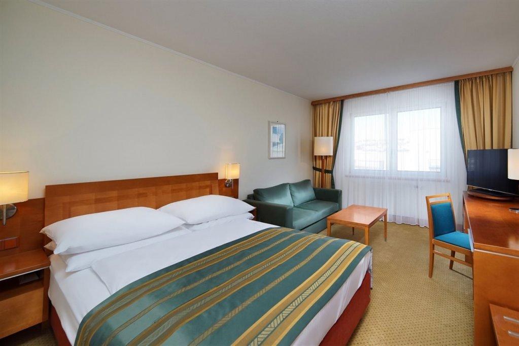 Quality Hotel Brno Exhibition Centre photo 1
