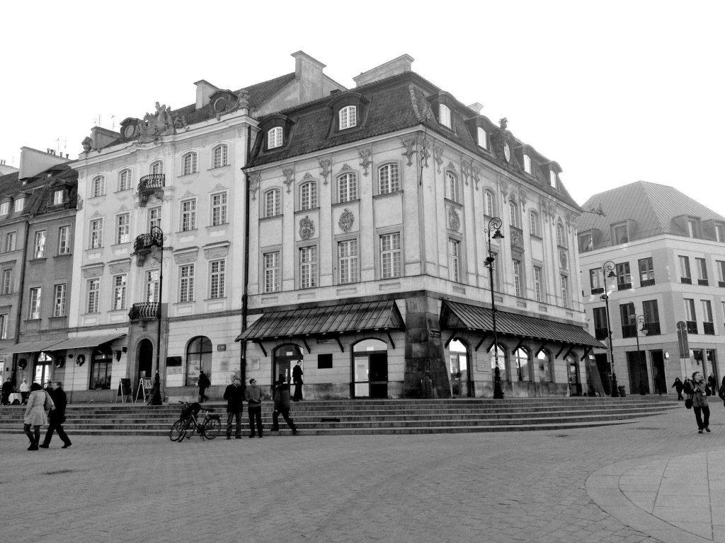 Dom Literatury Pokoje Go¿cinne