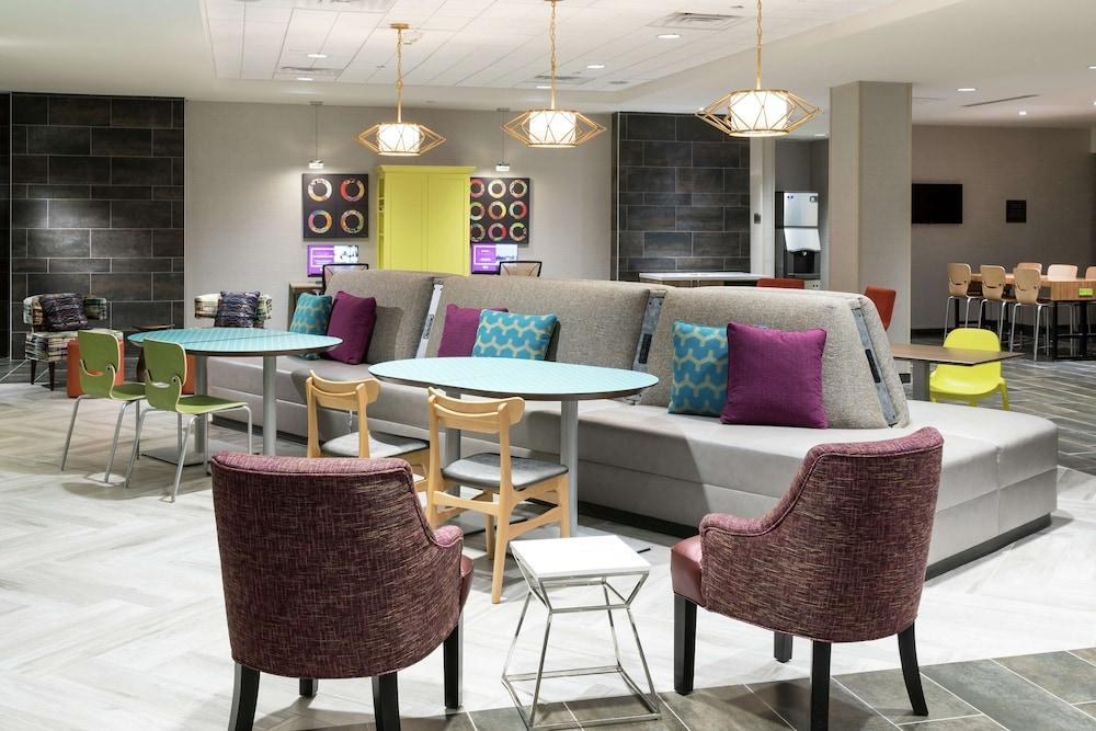 Home2 Suites by Hilton Jacksonville Airport photo 1