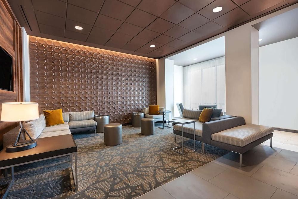 Hampton Inn San Jose Cherry Ave photo 1