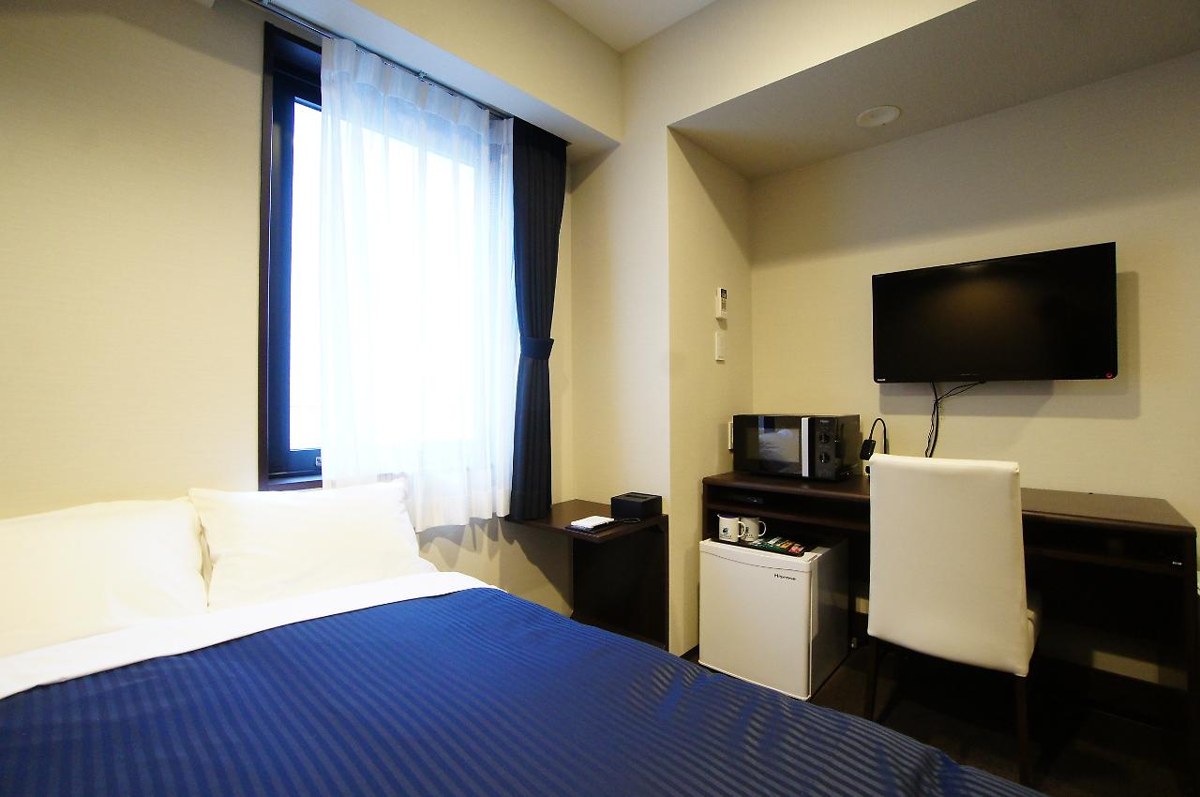 HOTEL LiVEMAX Tokyo Bakurocho photo 3