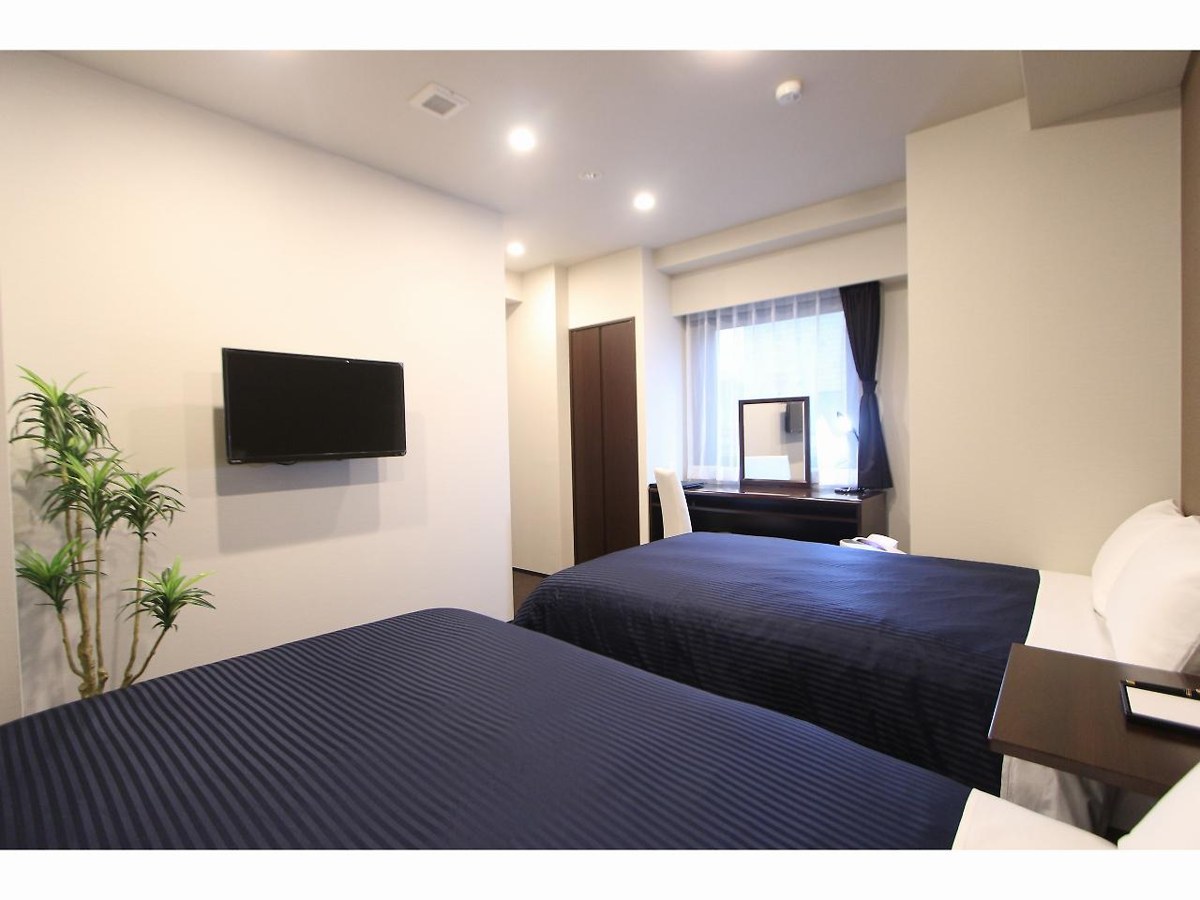 HOTEL LiVEMAX HIGASHI-GINZA photo 1