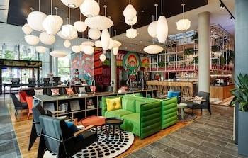 citizenM Seattle South Lake Union