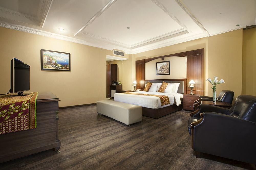 The Rich Jogja Hotel photo 4