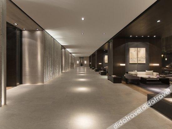 Hyatt Regency Wuhan Optics Valley photo 2