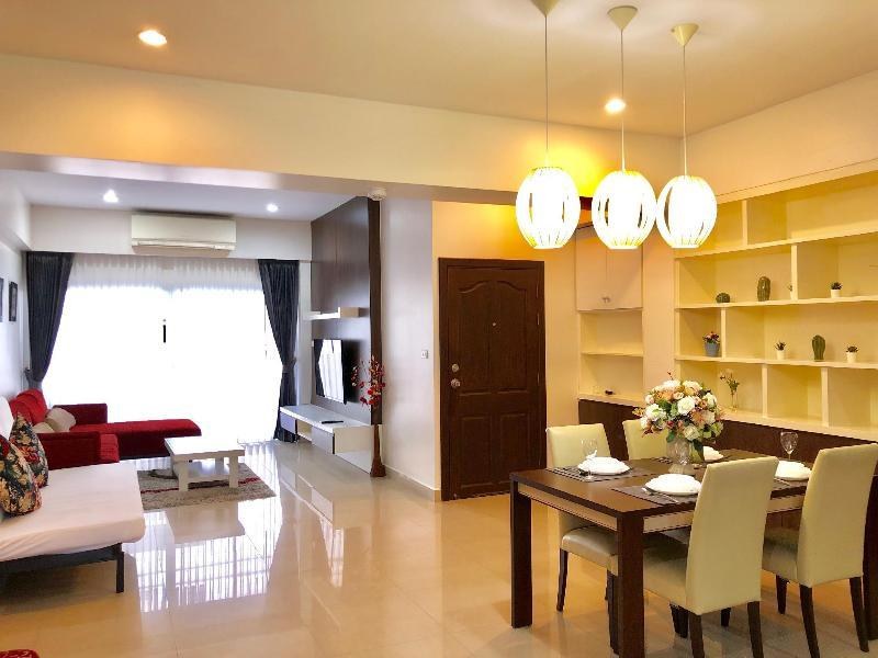14 Place Sukhumvit Suites photo 3