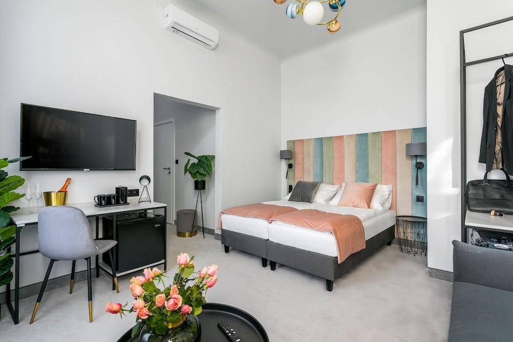 Old Town Residence - Premium Aparthotel photo 1