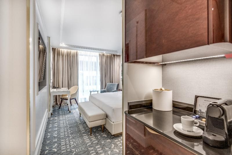 Azur Legacy Collection Hotel photo 2