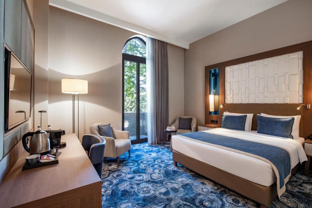 TBILISI PHILHARMONIC HOTEL photo 3