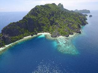 Matinloc Island Resort photo 1