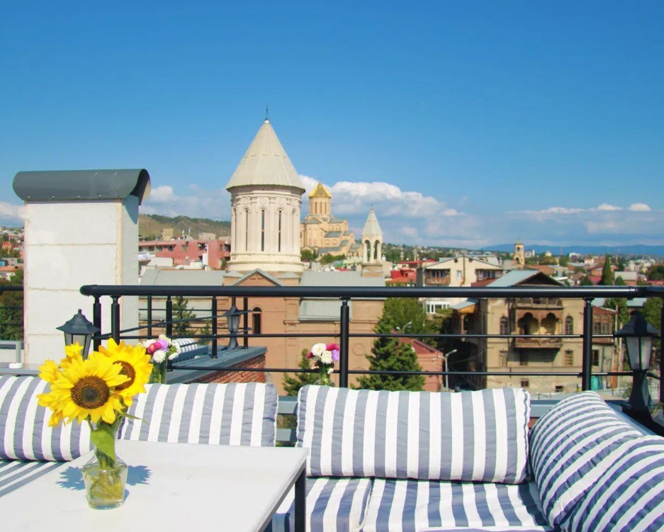 Bricks Hotel