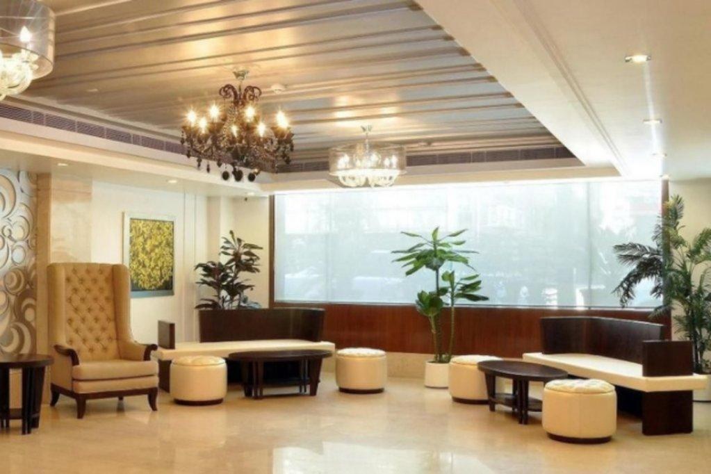 Almondz Hotel
