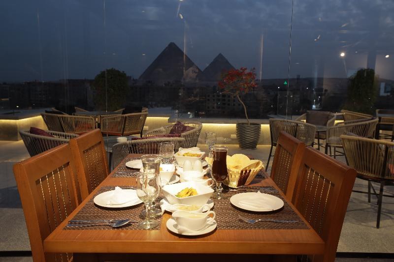 Pyramid Front Hotel photo 1