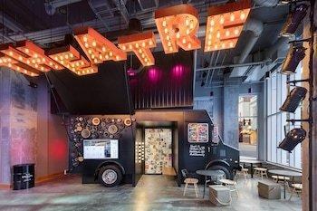 Moxy Boston Downtown photo 2