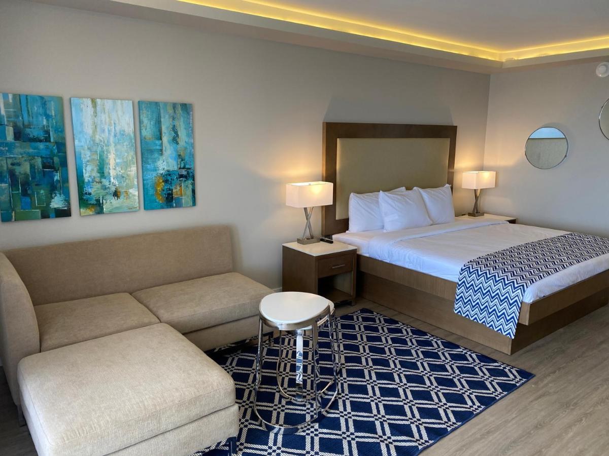 OCEANS AT CARINA BAY BEACH RESORT - ADULTS ONLY photo 1