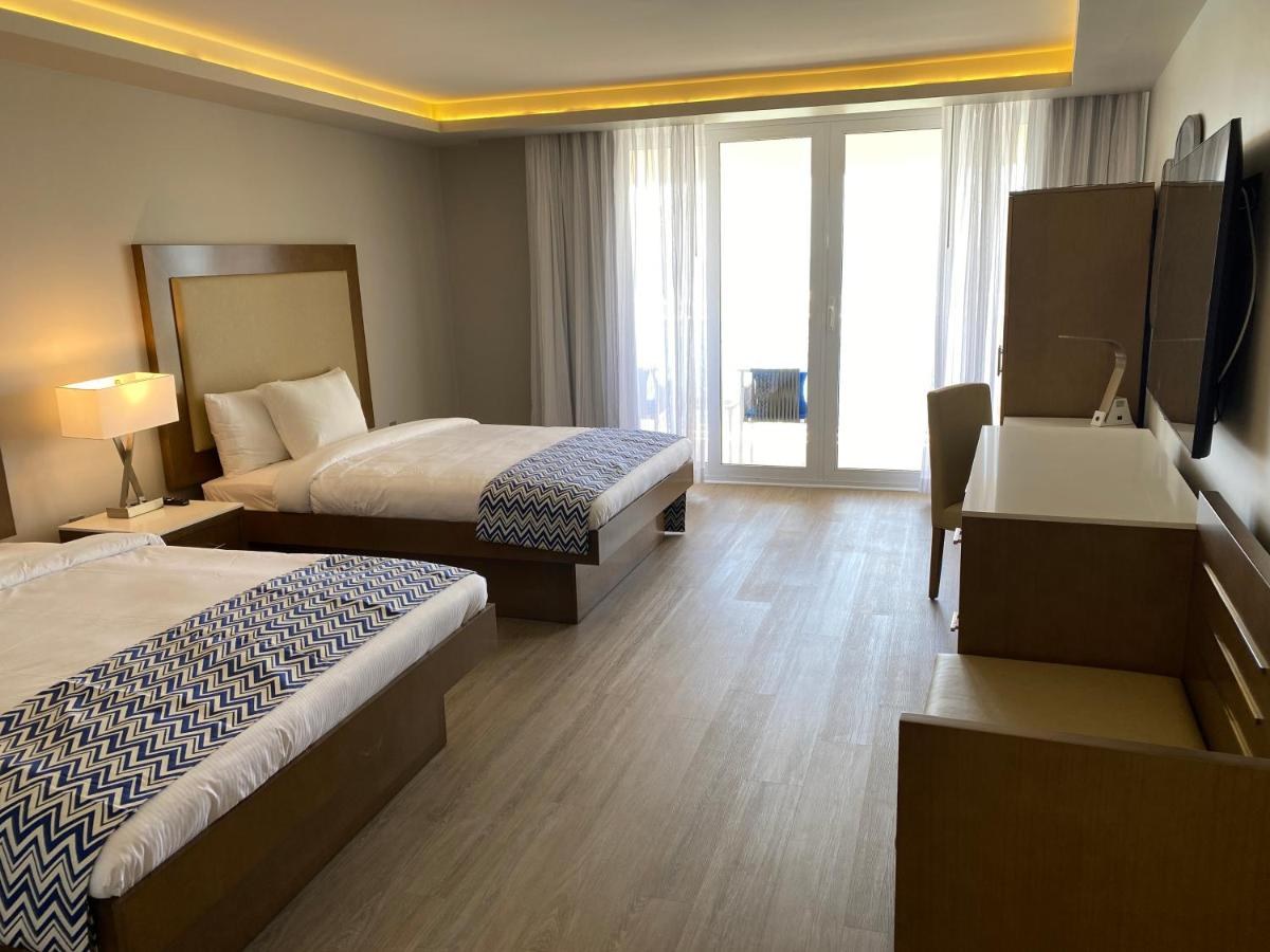 OCEANS AT CARINA BAY BEACH RESORT - ADULTS ONLY photo 3