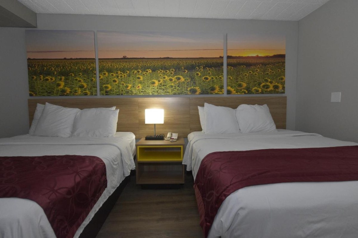 Days Inn by Wyndham West Allis/Milwaukee photo 3