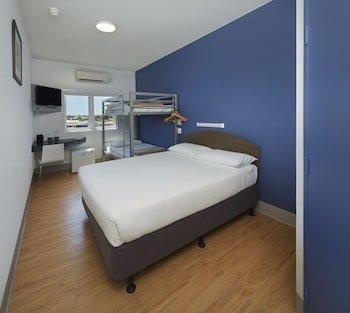 ibis budget Perth Airport photo 3