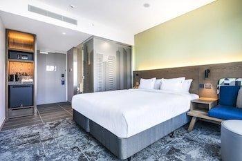 Holiday Inn Express Melbourne Little Collins photo 3
