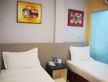 Leo Leisure Hotel photo 3