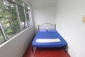Step Inn Guesthouse photo 3