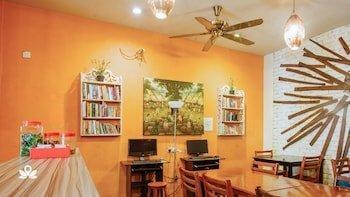 The Explorers Guesthouse and Hostel photo 1