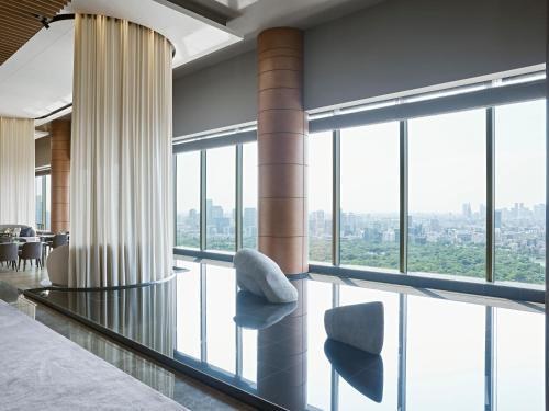 Four Seasons Hotel Tokyo At Otemachi