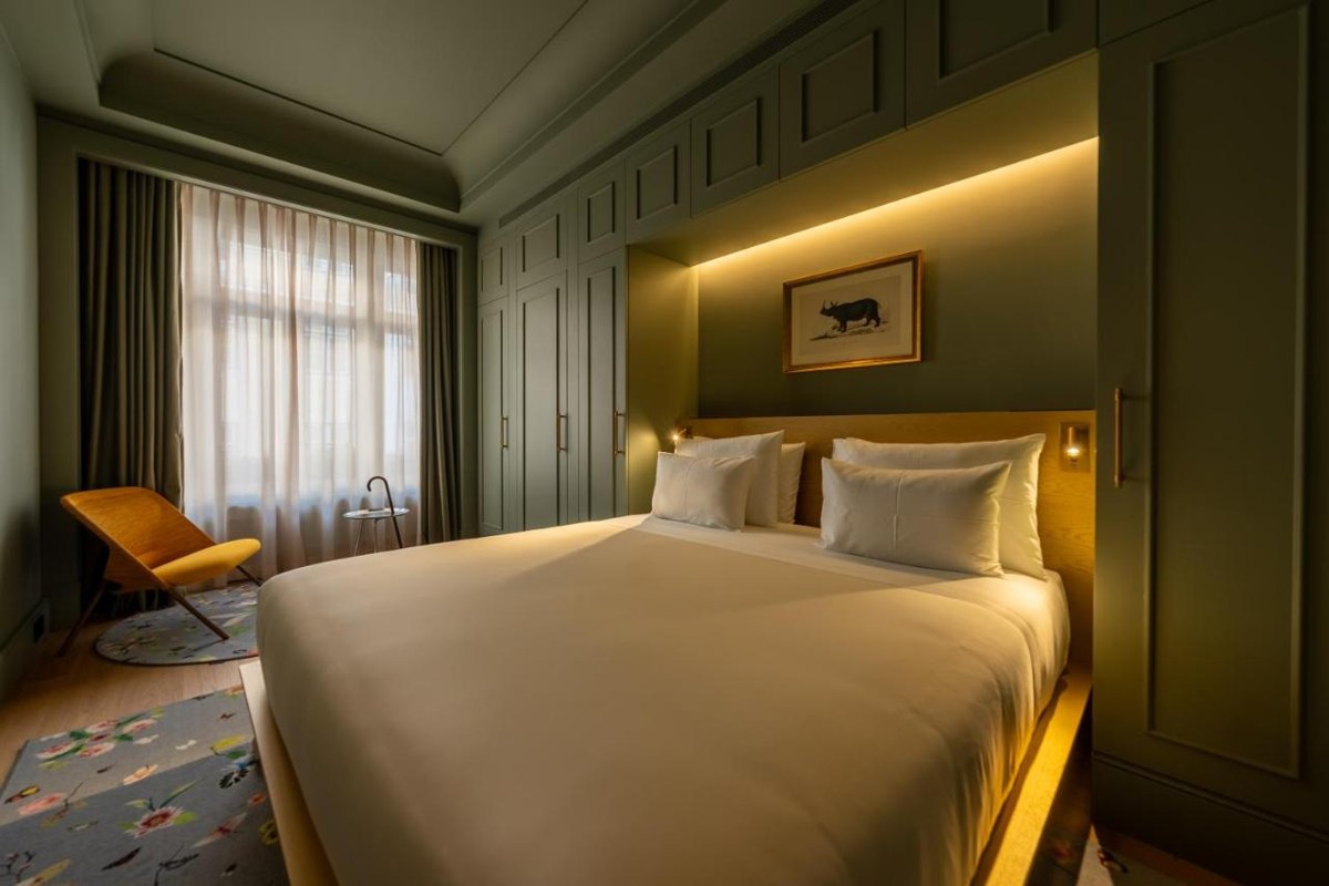 ART LEGACY HOTEL