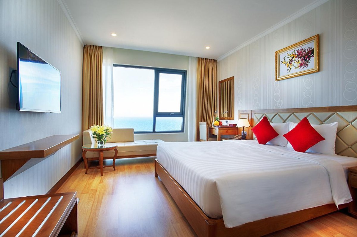 Serene Beach Hotel Danang