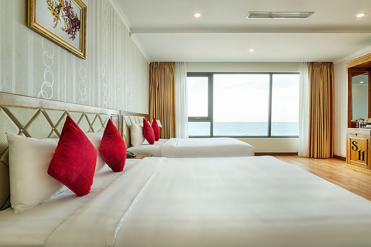 Serene Beach Hotel Danang photo 2
