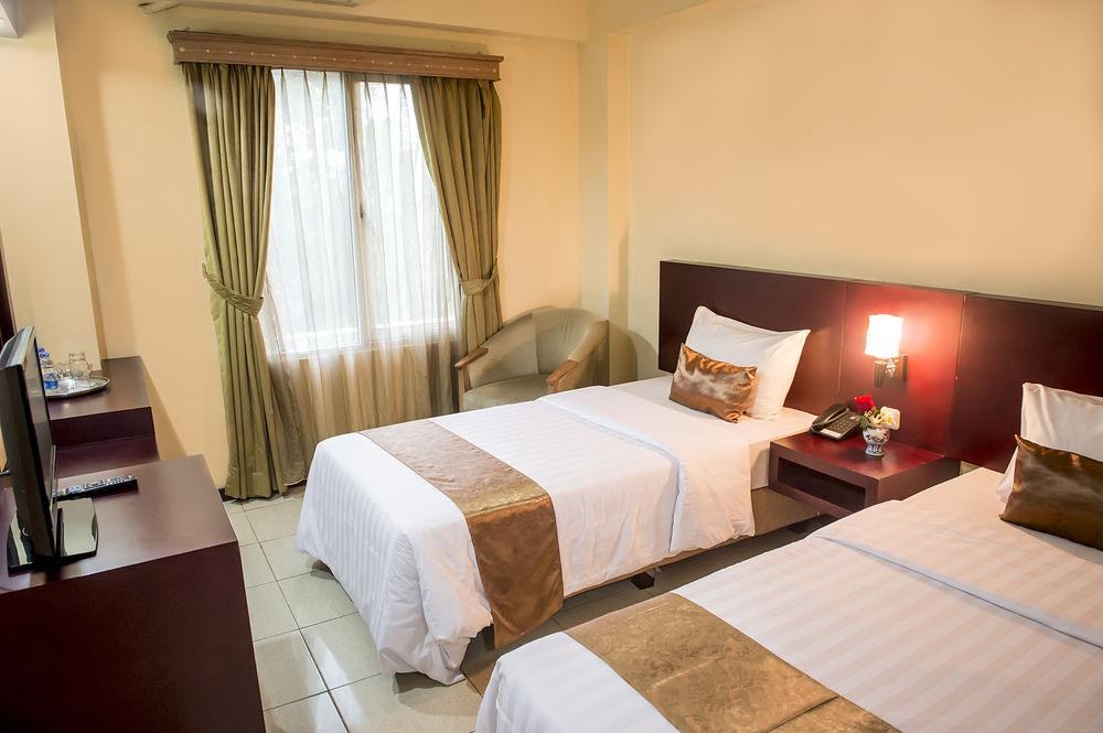 Jusenny Hotel photo 1